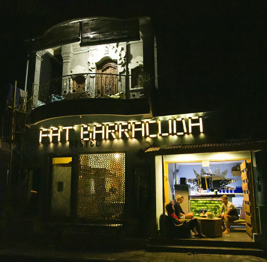 Fat Barracuda Hostel Padangbai  Exterior foto